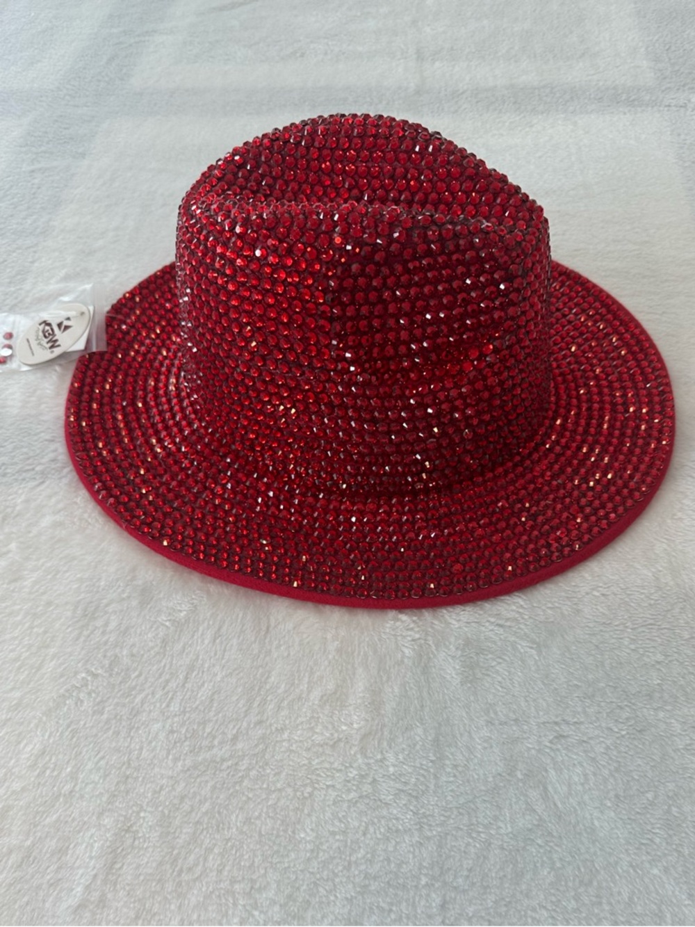 Red Crystal Embellished Women's Fedora Hat NWT